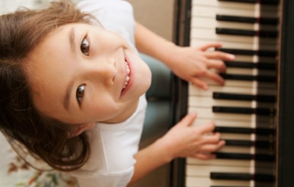 lợi ích của việc học đàn piano - giúp giảm căng thẳng