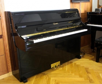 Review đàn piano Essex EUP-108